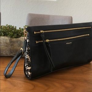 Coach handbag- beautiful and in great condition!